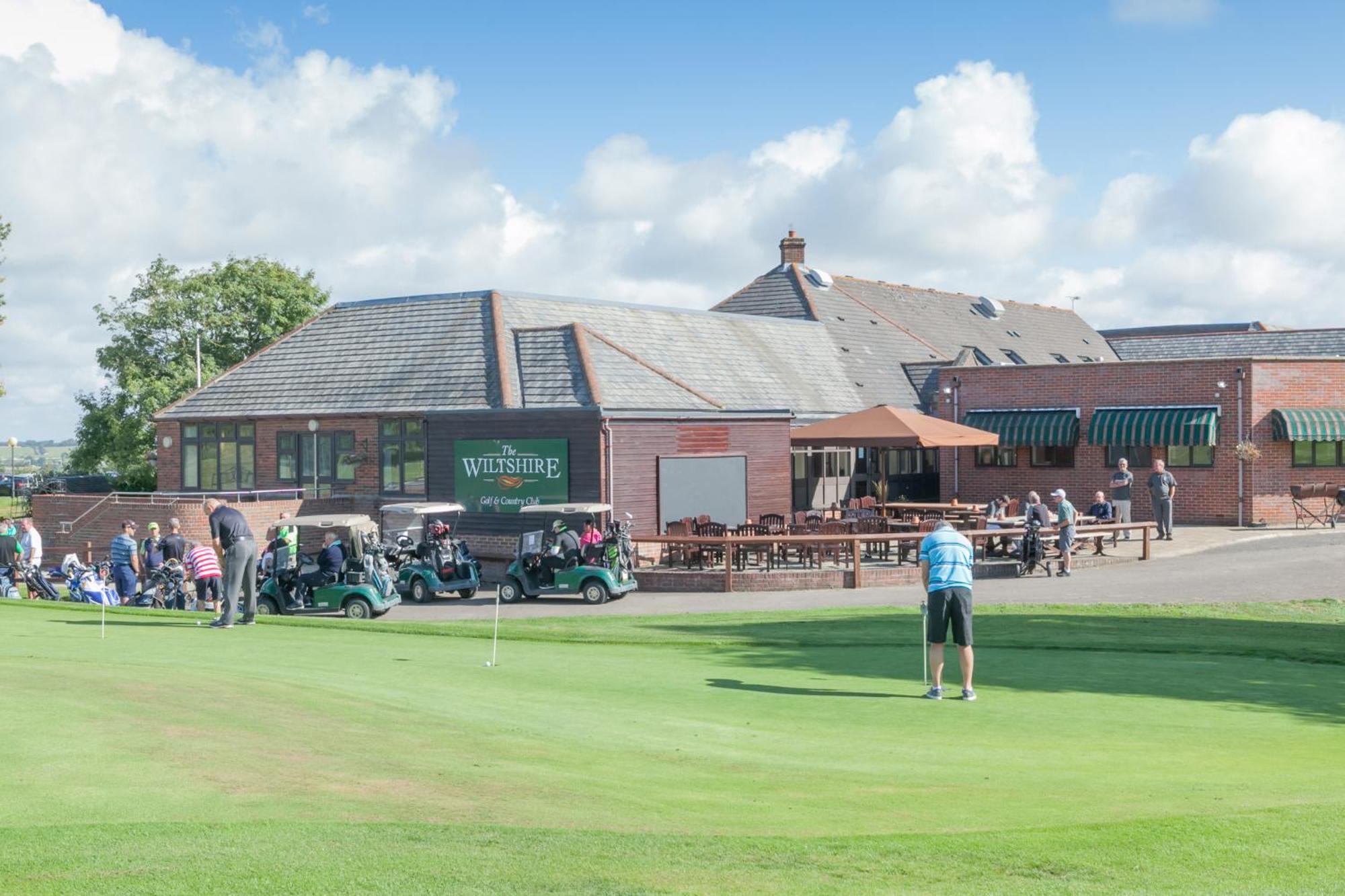 The Wiltshire Hotel, Golf And Leisure Resort Swindon Exterior photo